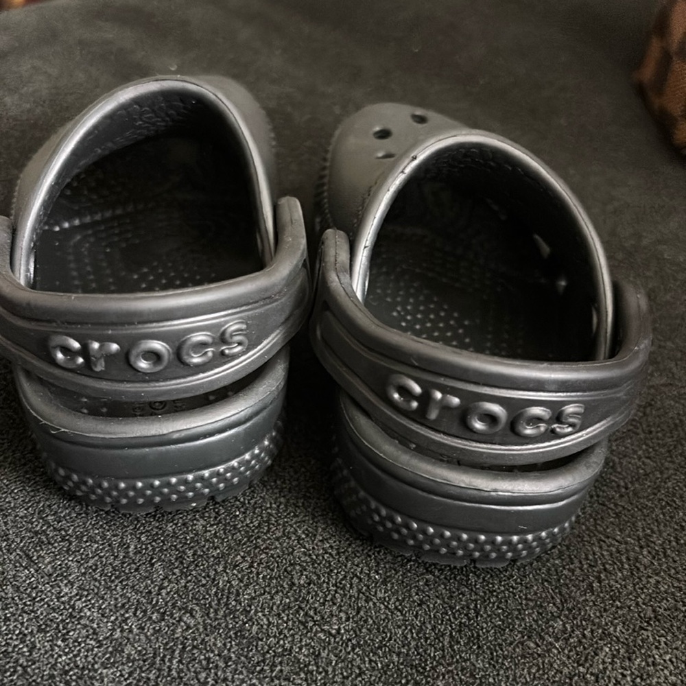 Toddler Crocs - Picture 6 of 7